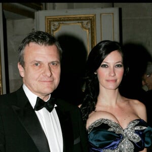 Mareva Galanter et Jean-Charles de Castelbajac à la soirée de gala au profit de l'association Vie espoir contre le cancer au château de Versailles, en 2005. 