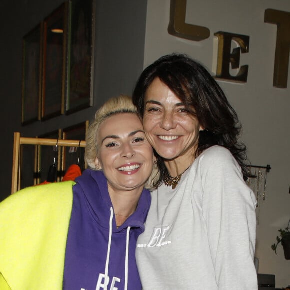 Exclusif - Laetitia Mendes et Sandra Sisley de hoodies solidaire pour l'Ukraine et présentation de la nouvelle capsule de la marque "Be Yogi" au Tigre Yoga Club de Chaillot. Paris, le 17 mars 2022 © Denis Guignebourg / Bestimage