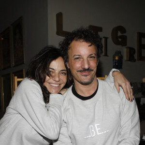 Exclusif - Sandra Sisley et Nicolas Ouchenir à la vente de hoodies solidaire pour l'Ukraine et présentation de la nouvelle capsule de la marque "Be Yogi" au Tigre Yoga Club de Chaillot. Paris, le 17 mars 2022 © Denis Guignebourg / Bestimage