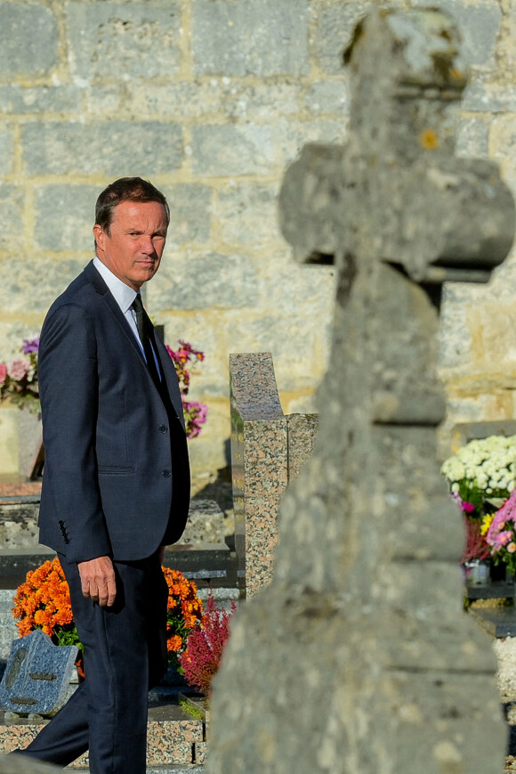 Nicolas Dupont-Aignan, président de Debout la France lors de l'hommage au général de Gaulle à l'occasion du 51ème annivresaire de sa mort à Colombey-les-deux-Eglises, France, le 9 novembre 2021.
