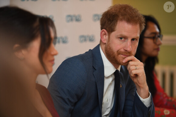 Le prince Harry, duc de Sussex participe à une réunion sur l'égalité des genres avec les membres du Queen's Commonwealth Trust (dont elle est vice-présidente) et du sommet One Young World au château de Windsor 