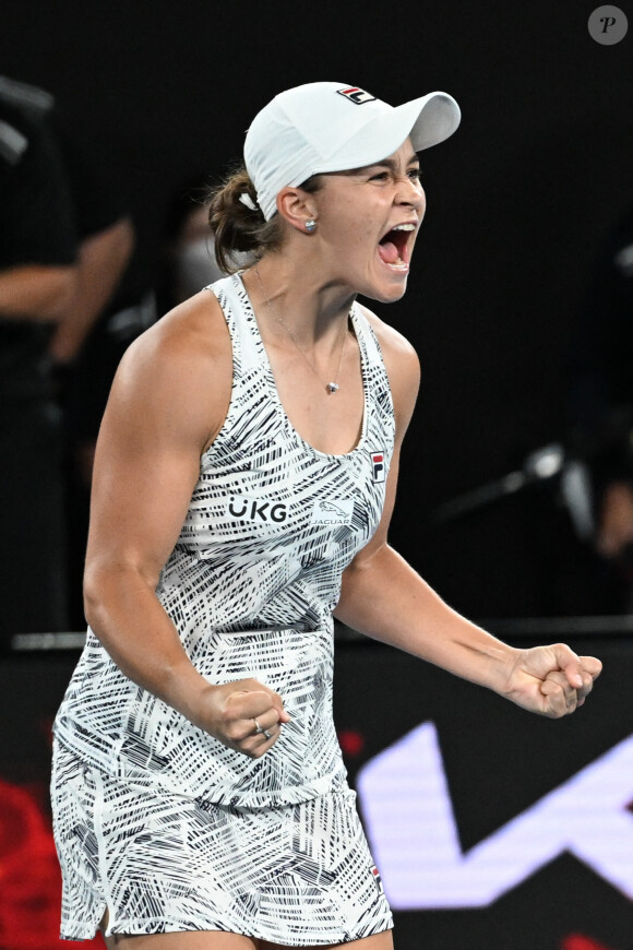 Ashleigh Barty remporte la finale de l'Australian Open de tennis à Melbourne le 29 janvier 2022. Image: © Sydney Low/CSM via ZUMA Wire