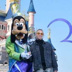 Audrey Lamy - People au 30ème anniversaire du parc d'attractions Disneyland Paris à Marne-la-Vallée le 5 mars 2022. © Disney via Bestimage 