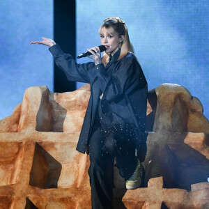 Angèle lors de la 37ème cérémonie des Victoires de la musique à la Seine musicale de Boulogne-Billancourt, le 11 février 2022. © Guirec Coadic/Bestimage 