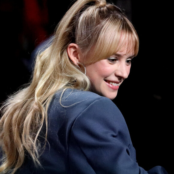 Exclusif - La chanteuse Angele - Enregistrement de l'émission "Le grand échiquier" à Paris, présentée par C.Chazal, et diffusée le 20 décembre sur France 3. Le 25 Novembre 2021 © Dominique Jacovides / Bestimage