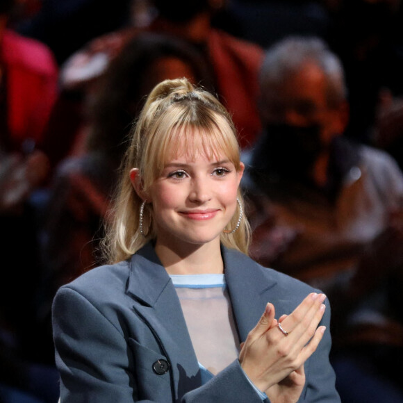 Exclusif - La chanteuse Angele - Enregistrement de l'émission "Le grand échiquier" à Paris, présentée par C.Chazal, et diffusée le 20 décembre sur France 3. Le 25 Novembre 2021 © Dominique Jacovides / Bestimage