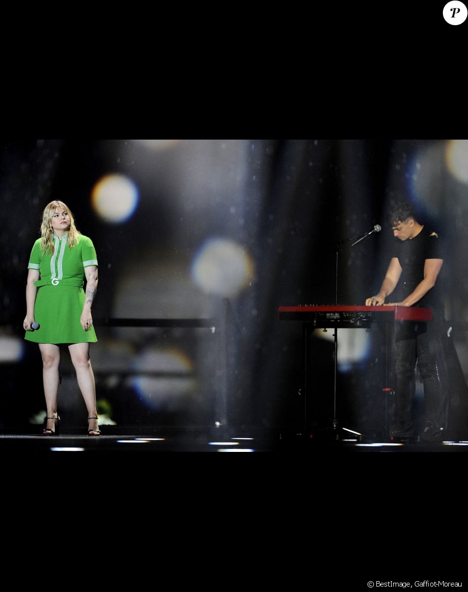 Louane et Florian Rossi - Enregistrement de l'émission "La chanson de l'année" au château de Chambord sur TF1. © Gaffiot-Moreau / Bestimage