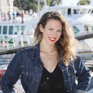 Lorie Pester (Laure) pour le feuilleton télévisé "Demain nous appartient" au photocall du quatrième jour du festival international du film de La Rochelle, France, le 15 septembre 2018. © Patrick Bernard/Bestimage 