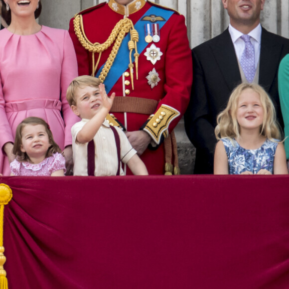 La princesse Eugenie d'York, la reine Elisabeth II d'Angleterre, la princesse Eugenie d'York, le prince Philip, duc d'Edimbourg, Catherine Kate Middleton , duchesse de Cambridge, la princesse Charlotte, le prince George, le prince William, duc de Cambridge, Peter Phillips, Autumn Phillips, Savannah Phillips, Isla Phillips - La famille royale d'Angleterre assiste à la parade "Trooping the colour" à Londres le 17 juin 2017.