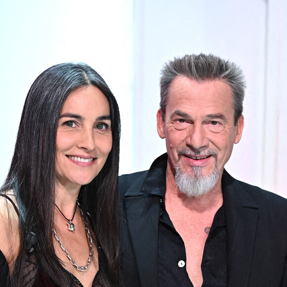 Exclusif - Florent Pagny et son épouse Azucena - Enregistrement de l'émisssion Vivement dimanche au studio Gabriel, presentée par Michel Drucker . Diffusion sur France 2 le 21 Novembre 2021 . © Guillaume Gaffiot / Bestimage