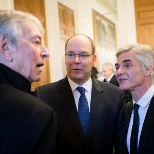 Exclusif - Jean-Claude Narcy, le prince Albert II de Monaco, Cyril Viguier - Le prince Albert II de Monaco invité de l'émission "Le Journal des Territoires" présentée par Cyril Viguier sur la chaine Public Sénat, au Sénat, à Paris le 31 janvier 2018. © Cyril Moreau/Bestimage 