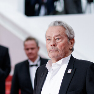 Alain Delon - Montée des marches du film "A Hidden Life" lors du 72ème Festival International du Film de Cannes. Le 19 mai 2019 © Jacovides-Moreau / Bestimage 