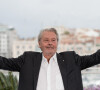 Photocall de la Palme d'or d'honneur à Alain Delon lors du 72ème Festival International du film de Cannes. Le 19 mai 2019 © Jacovides-Moreau / Bestimage 