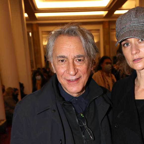 Exclusif - Richard Berry et sa femme Pascale Louange lors de la représentation du ballet de danse "Mosaïques" de J.Lestel à la Salle Pleyel à Paris. Le 16 février 2022 © Bertrand Rindoff Petroff / Bestimage 