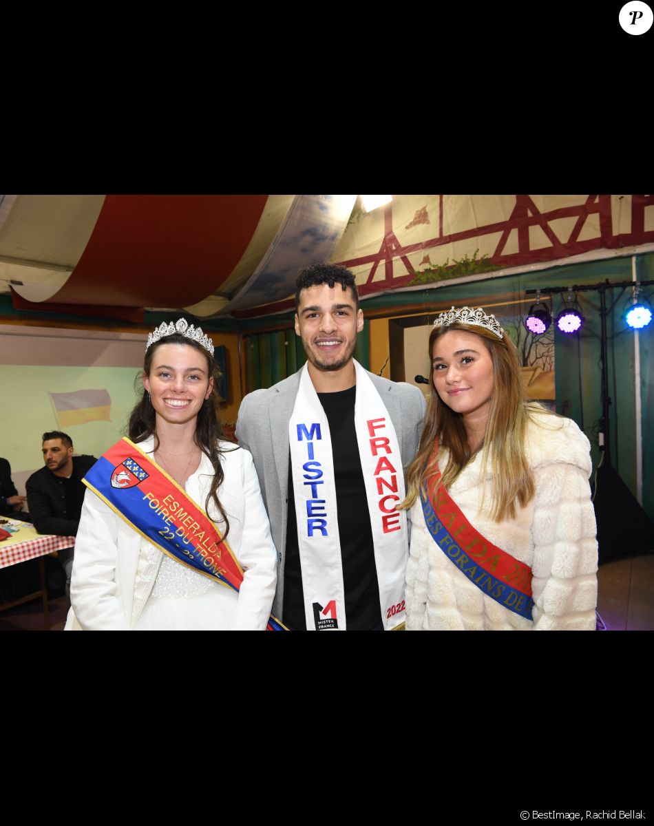 Exclusif - Lise, reine des forains, Lenny Tabourel, Mister France 2022 et Romy, Miss Foire du Trône 2022 - Lancement de l'édition 2022 de La Foire du Trône. Paris, le 1er avril 2022. © Rachid Bellak/Bestimage