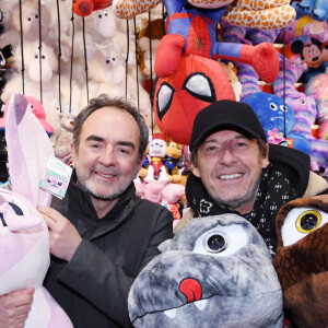 Exclusif - Bruno Solo et Jean-Luc Reichmann - Lancement de l'édition 2022 de La Foire du Trône. Paris, le 1er avril 2022. © Rachid Bellak/Bestimage