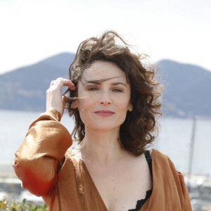 Elsa Lunghini - 5e saison du Festival International des Séries "Canneseries" à Cannes, le 2 avril 2022. © Denis Guignebourg/Bestimage
