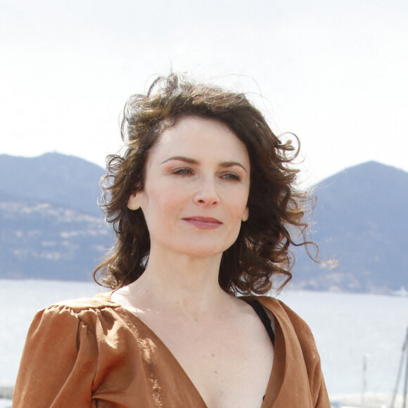 Elsa Lunghini - 5e saison du Festival International des Séries "Canneseries" à Cannes, le 2 avril 2022. © Denis Guignebourg/Bestimage