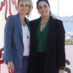 Sara Mortensen et Lola Dewaere - 5e saison du Festival International des Séries "Canneseries" à Cannes, le 2 avril 2022. © Denis Guignebourg/Bestimage