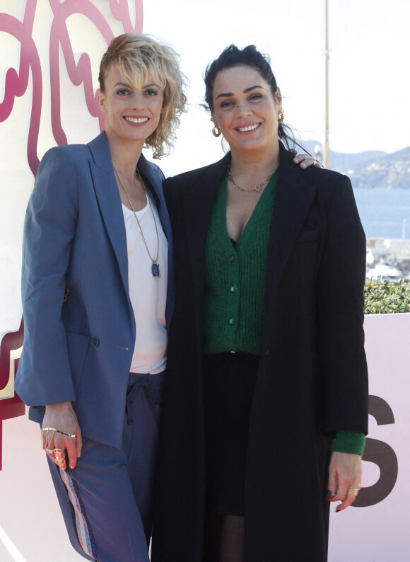 Sara Mortensen et Lola Dewaere - 5e saison du Festival International des Séries "Canneseries" à Cannes, le 2 avril 2022. © Denis Guignebourg/Bestimage