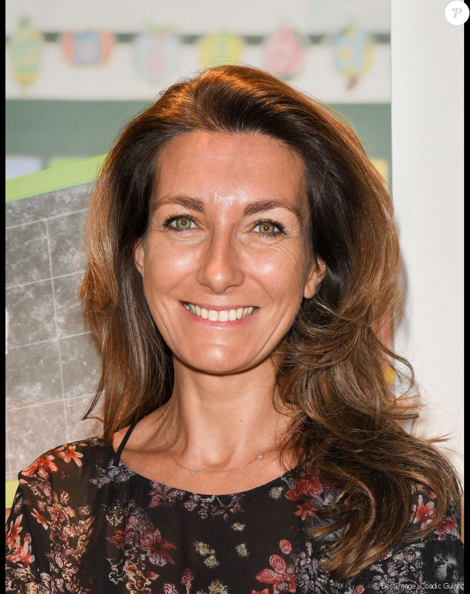 Anne-Claire Coudray lors de la clôture de l'opération "Levons le doigt pour l'éducation des filles" chez We Are à Paris le 30 janvier 2020. © Coadic Guirec / Bestimage
