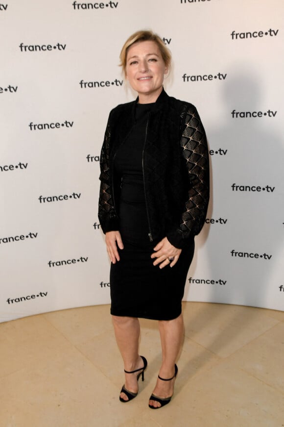 Anne Elisabeth Lemoine au photocall de la conférence de presse de France 2 au théâtre Marigny à Paris le 18 juin 2019 © Coadic Guirec / Bestimage