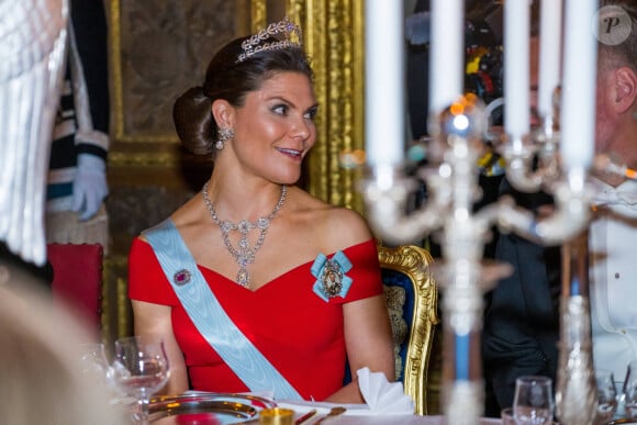 La princesse Victoria de Suède - La famille royale de Suède lors d'un dîner officiel au Palais Royal à Stockholm. Le 6 avril 2022 
