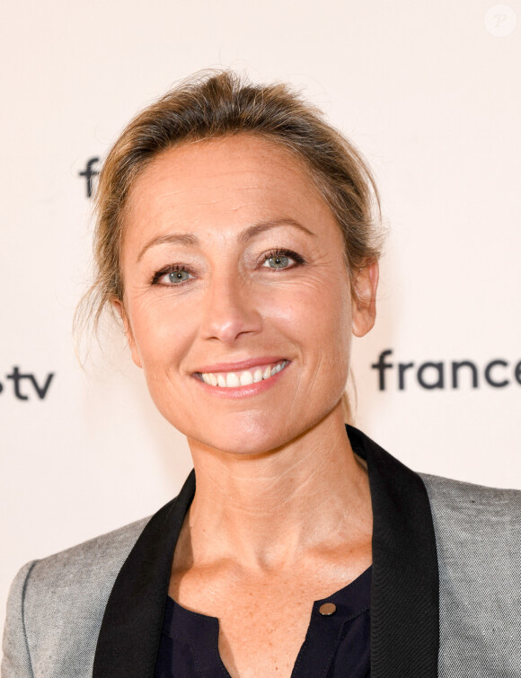 Anne-Sophie Lapix au photocall de la conférence de presse de France 2 au théâtre Marigny à Paris le 18 juin 2019