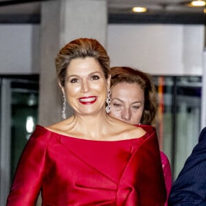 La reine Maxima et le roi Willem-Alexander des Pays-Bas - Le roi et la reine des Pays-Bas à leur arrivée à un concert dans la salle "Muziekgebouw aan het IJ" en l'honneur du président de l'Inde et de sa femme. Le 6 avril 2022 