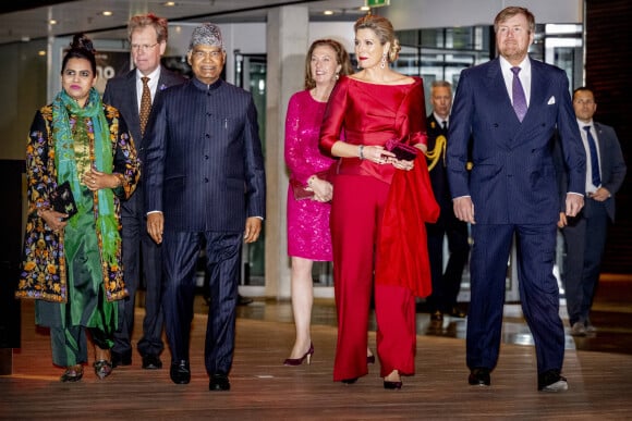 La reine Maxima et le roi Willem-Alexander des Pays-Bas, Ram Nath Kovind, président de l'Inde, et sa femme Savita - Le roi et la reine des Pays-Bas à leur arrivée à un concert dans la salle "Muziekgebouw aan het IJ" en l'honneur du président de l'Inde et de sa femme. Le 6 avril 2022 