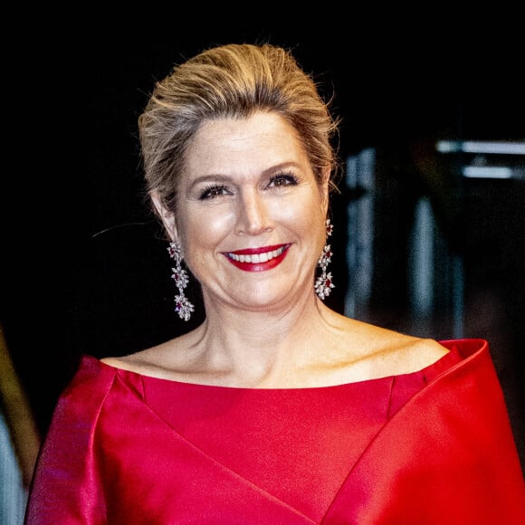 La reine Maxima des Pays-Bas - Le roi et la reine des Pays-Bas à leur arrivée à un concert dans la salle "Muziekgebouw aan het IJ" en l'honneur du président de l'Inde et de sa femme.