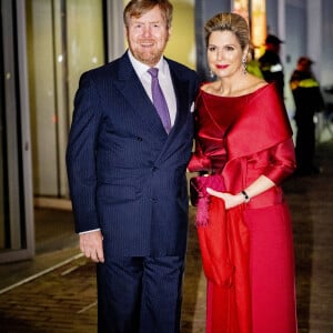 La reine Maxima et le roi Willem-Alexander des Pays-Bas - Le roi et la reine des Pays-Bas à leur arrivée à un concert dans la salle "Muziekgebouw aan het IJ" en l'honneur du président de l'Inde et de sa femme. Le 6 avril 2022 