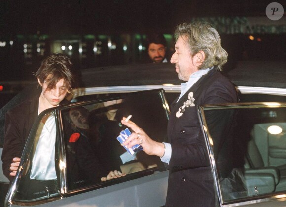 Charlotte Gainsbourg et son père Serge Gainsbourg, arrivant à la cérémonie des César 1986