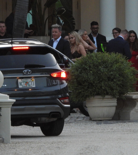 Le chef Gordon Ramsay - Arrivée des invités au dîner des Beckham la veille du mariage de Brooklyn et Nicola.Peltz à Palm Beach le 8 avril 2022. 