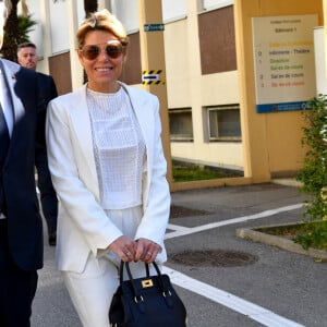 Christian Estrosi a voté en famille, avec sa femme Laura Tenoudji et leur fille Bianca à Nice, le 10 avril 2022. © Bruno Bebert/Bestimage