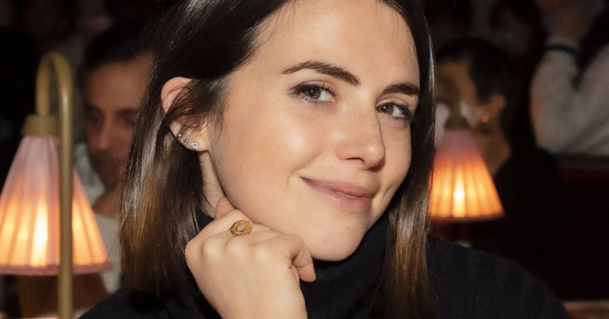 Exclusif - Clémence Lassalas au cabaret La Nouvelle Eve pour assister