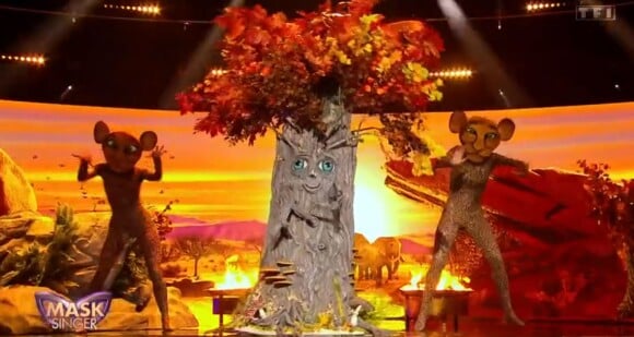 L'Arbre de "Mask Singer 2022" lors de l'émission du 1er avril, sur TF1