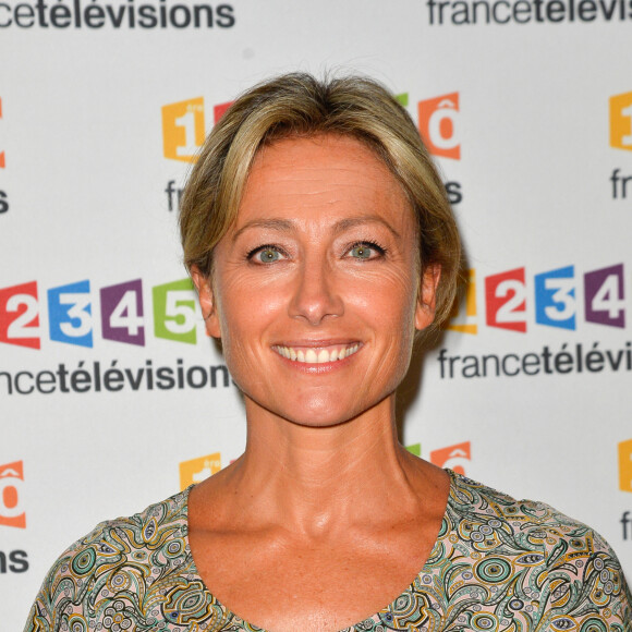Anne-Sophie Lapix lors du photocall de la présentation de la nouvelle dynamique 2017-2018 de France Télévisions. Paris, le 5 juillet 2017.