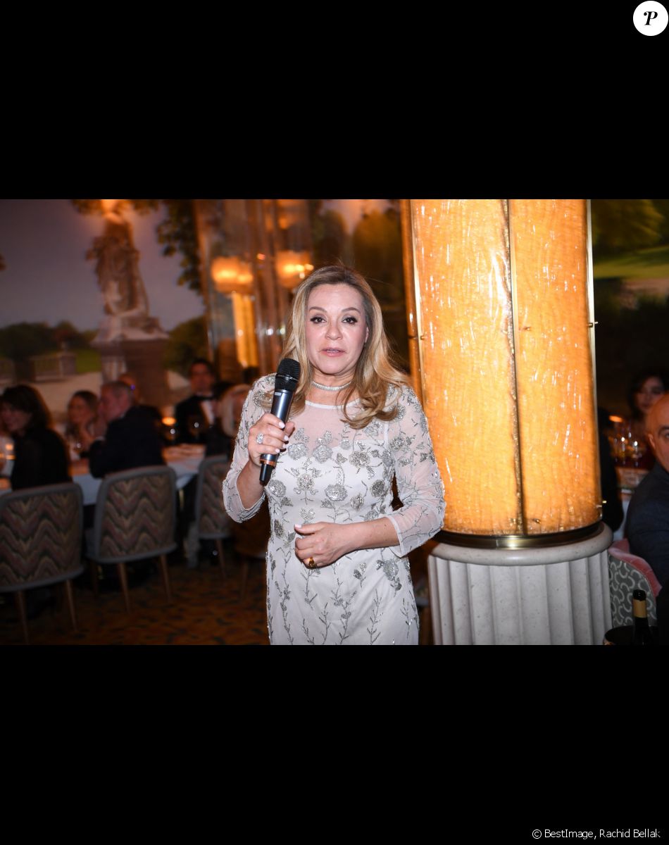 Semi-exclusif - La princesse Maria del Pilar Murat - Dîner de charité de l'association "La princesse Murat" au restaurant "Les jardins du Presbourg" à Paris le 11 avril 2022. "L'association " La Princesse Murat " est une association à but non lucratif dont l'objet est de promouvoir l'accès à la santé, à l'éducation, à la nutrition et aux premiers secours aux femmes et aux enfants en situation de détresse, d'extrême pauvreté, et de risques sanitaires où que ce soit dans le monde. Elle a également pour vocation de promouvoir le développement durable et l'écologie, indispensables pour garantir que toutes formes d'aide soient durables à long terme.© Rachid Bellak/Bestimage