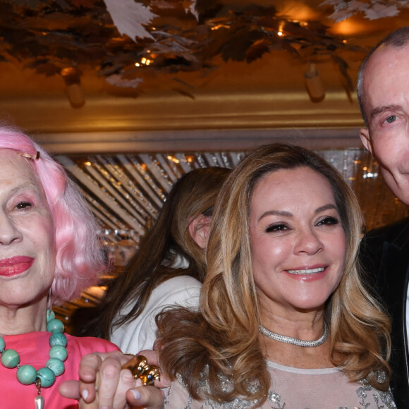 Semi-exclusif - Marie Beltrami, la princesse Maria del Pilar Murat, Jean-Claude Jitrois - Dîner de charité de l'association "La princesse Murat" au restaurant "Les jardins du Presbourg" à Paris le 11 avril 2022. "L’association « La Princesse Murat » est une association à but non lucratif dont l’objet est de promouvoir l’accès à la santé, à l’éducation, à la nutrition et aux premiers secours aux femmes et aux enfants en situation de détresse, d’extrême pauvreté, et de risques sanitaires où que ce soit dans le monde. Elle a également pour vocation de promouvoir le développement durable et l'écologie, indispensables pour garantir que toutes formes d'aide soient durables à long terme.© Rachid Bellak/Bestimage