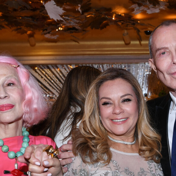 Semi-exclusif - Marie Beltrami, la princesse Maria del Pilar Murat, Jean-Claude Jitrois - Dîner de charité de l'association "La princesse Murat" au restaurant "Les jardins du Presbourg" à Paris le 11 avril 2022. "L’association « La Princesse Murat » est une association à but non lucratif dont l’objet est de promouvoir l’accès à la santé, à l’éducation, à la nutrition et aux premiers secours aux femmes et aux enfants en situation de détresse, d’extrême pauvreté, et de risques sanitaires où que ce soit dans le monde. Elle a également pour vocation de promouvoir le développement durable et l'écologie, indispensables pour garantir que toutes formes d'aide soient durables à long terme.© Rachid Bellak/Bestimage