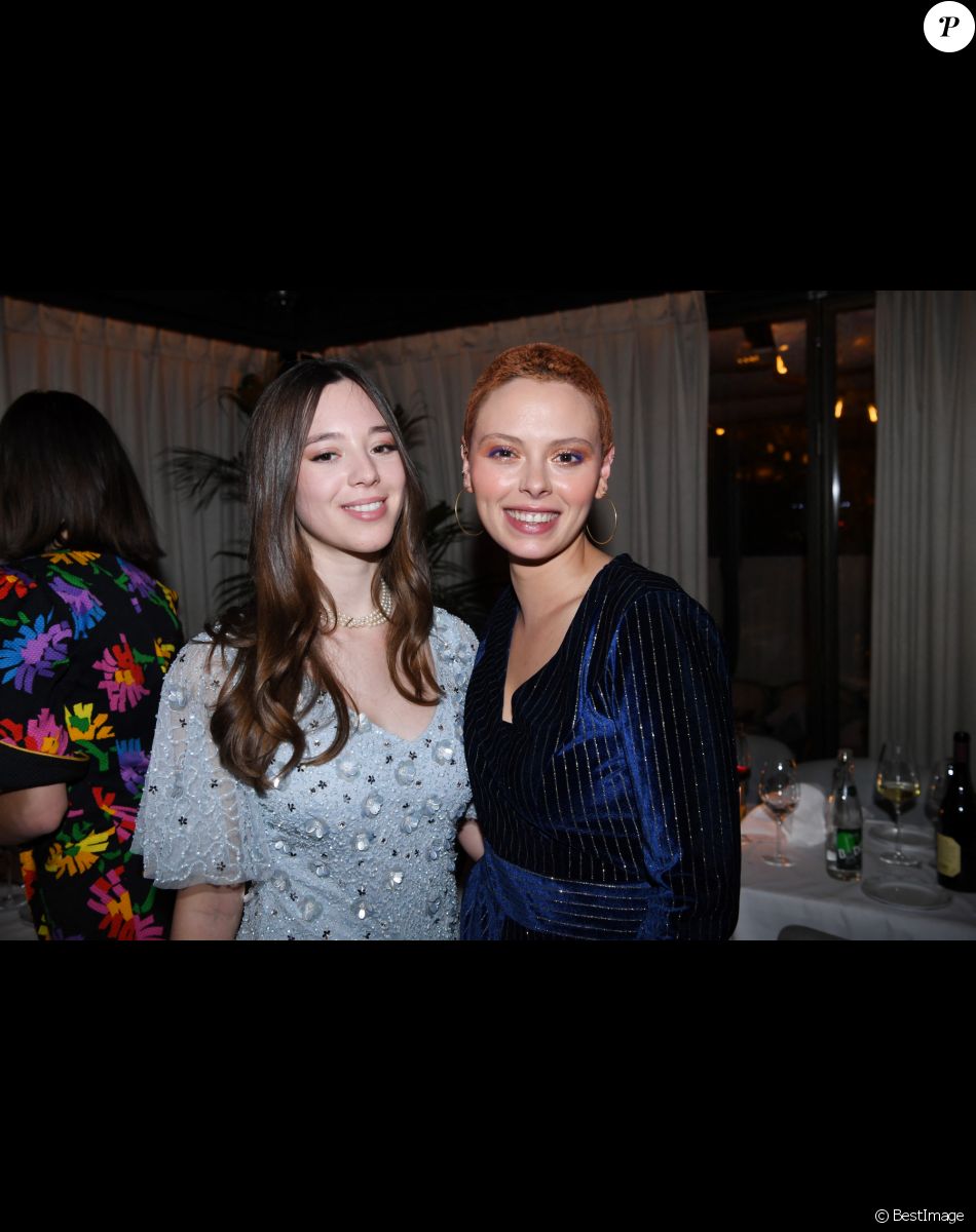 Semi-exclusif - La princesse Isabel Brun et Fanny Reaver - Dîner de charité de l'association "La princesse Murat" au restaurant "Les jardins du Presbourg" à Paris le 11 avril 2022. "L’association « La Princesse Murat » est une association à but non lucratif dont l’objet est de promouvoir l’accès à la santé, à l’éducation, à la nutrition et aux premiers secours aux femmes et aux enfants en situation de détresse, d’extrême pauvreté, et de risques sanitaires où que ce soit dans le monde. Elle a également pour vocation de promouvoir le développement durable et l'écologie, indispensables pour garantir que toutes formes d'aide soient durables à long terme.© Rachid Bellak/Bestimage