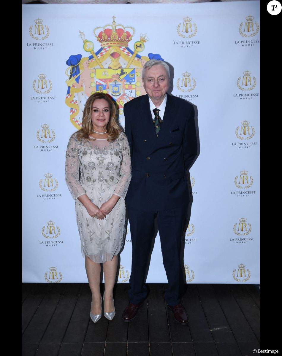 Semi-exclusif - La princesse Maria del Pilar Murat et le prince Joachim Murat - Dîner de charité de l'association "La princesse Murat" au restaurant "Les jardins du Presbourg" à Paris le 11 avril 2022. "L’association « La Princesse Murat » est une association à but non lucratif dont l’objet est de promouvoir l’accès à la santé, à l’éducation, à la nutrition et aux premiers secours aux femmes et aux enfants en situation de détresse, d’extrême pauvreté, et de risques sanitaires où que ce soit dans le monde. Elle a également pour vocation de promouvoir le développement durable et l'écologie, indispensables pour garantir que toutes formes d'aide soient durables à long terme.© Rachid Bellak/Bestimage