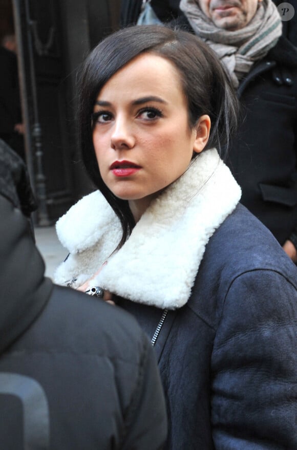 La chanteuse Alizee - Obseques de Daniel Darc au temple protestant de l'Oratoire a Paris. Le 14 mars 2013