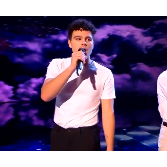 Raphaël, Mattéo et Nicolas de l'équipe de Amel Bent lors des battles de "The Voice 11" - Emission du 16 avril 2022, TF1