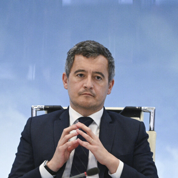 Gérald Darmanin, ministre de l'Intérieur lors de la cellule de crise sur l'accueil des réfugiés ukrainiens en France au ministère de l'intérieur hôtel de Beauvau, à Paris, France, le 22 mars 2022