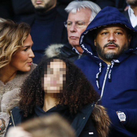 Vitaa et son mari Hicham Bendaoud dans les tribunes du match de Ligue 1 Conforama PSG 5-0 Montpellier au Parc des Princes à Paris le 1 février 2020 © Gwendoline Le Goff / Panoramic / Bestimage 