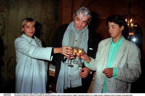 Christine et Jacques Weber avec Charlotte de Turckheim à la générale de Gustave et Eugène, en compagnie de leur fils Tommy Weber