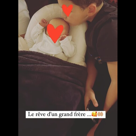Vitaa partage des moments privilégiés avec ses enfants, Liham, Adam et Noa, la petite dernière. @ Instagram / Vitaa