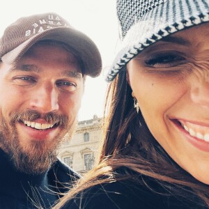 Théo Fleury et Camille Cerf, amoureux, profitent de leurs différents voyages. @ Instagram / Théo Fleury